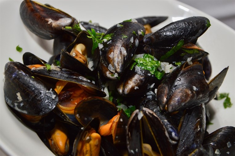 Moules et Frites at Monte Cassino